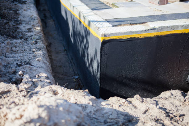 Professional Vapor Barrier Installation technician working in Carson City, MI